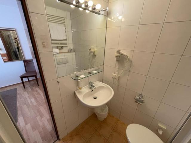 Hotel Ebnet Mutterstadt Zewnętrze zdjęcie