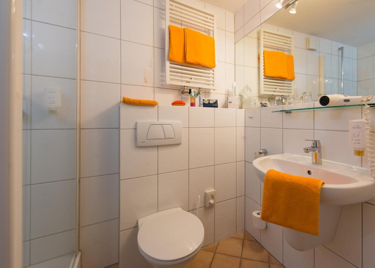 Hotel Ebnet Mutterstadt Zewnętrze zdjęcie