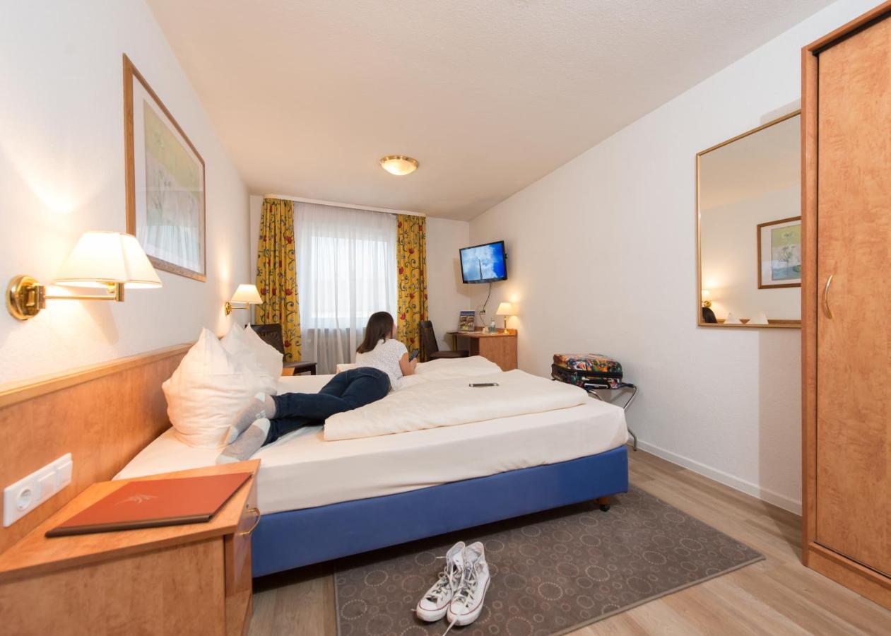 Hotel Ebnet Mutterstadt Zewnętrze zdjęcie