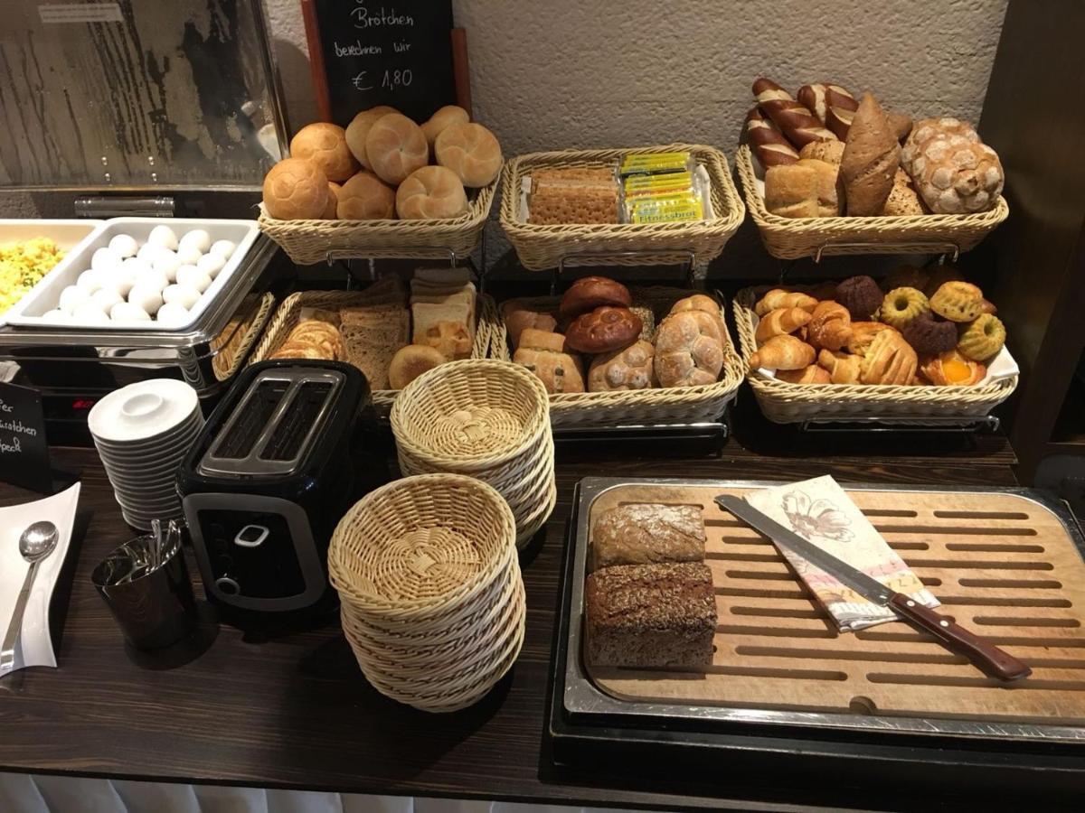 Hotel Ebnet Mutterstadt Zewnętrze zdjęcie