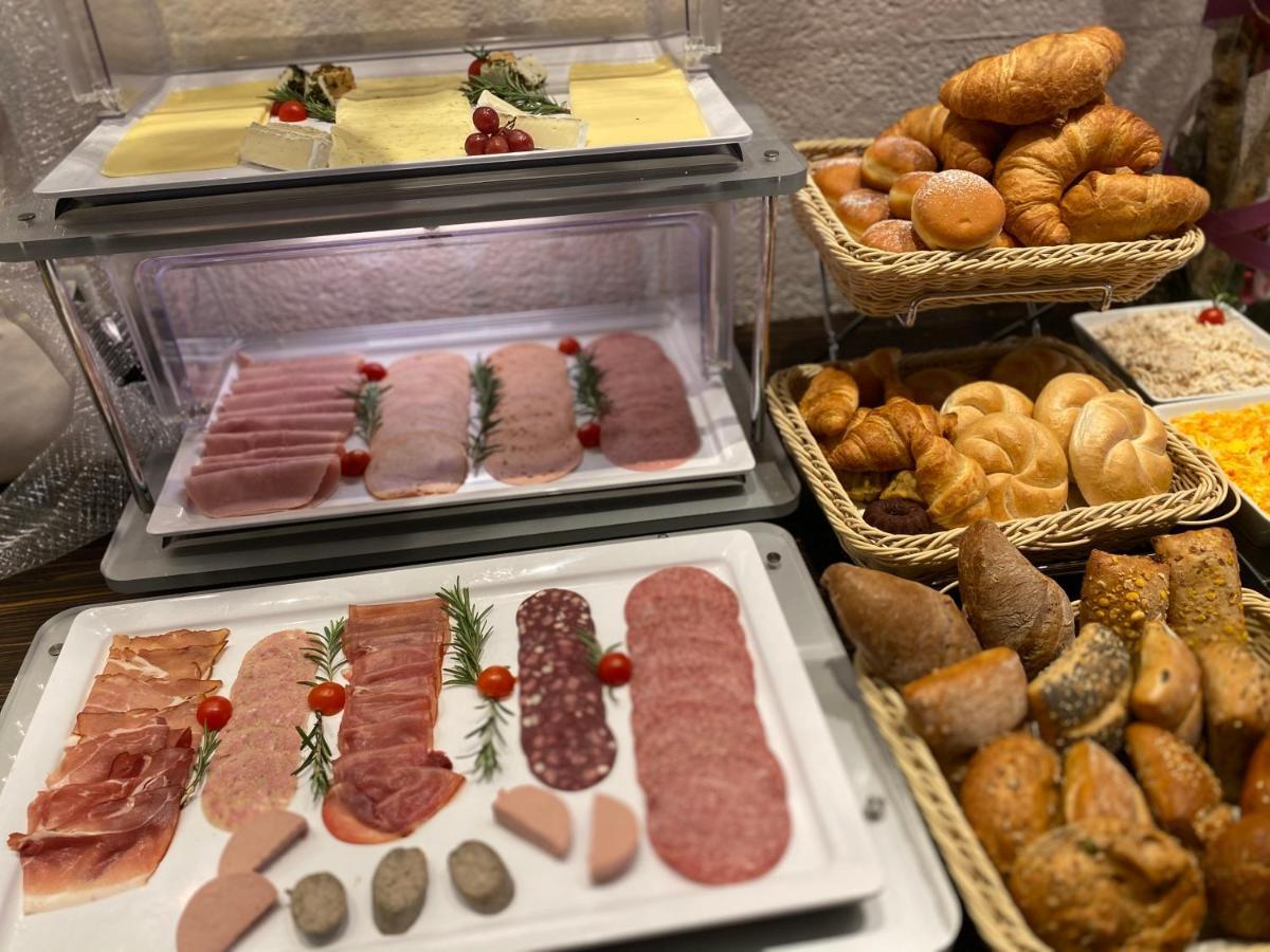 Hotel Ebnet Mutterstadt Zewnętrze zdjęcie